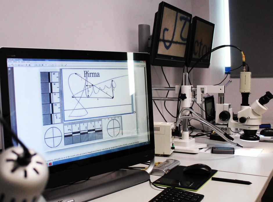 perito calígrafo en sevilla